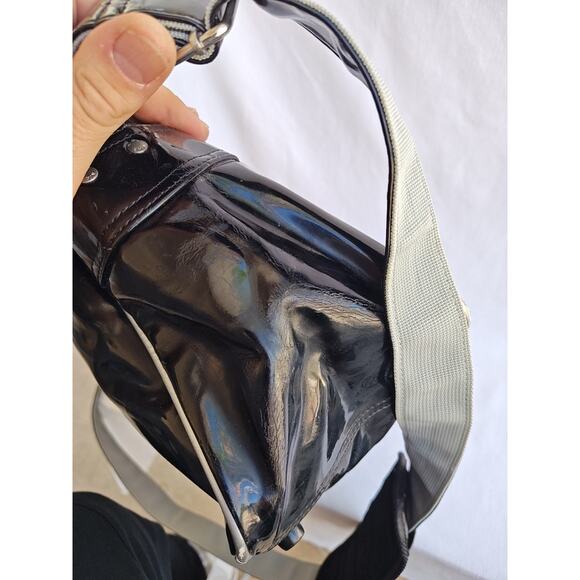 Vintage Nike Patent Leather Look Black Silver Messenger Gym Soccer‎ Shoulder Bag - Picture 4 of 16